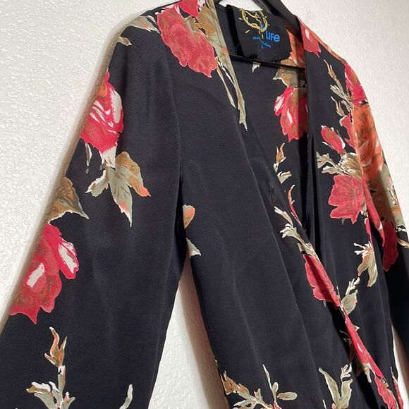 Blue Life Black Floral Plunging Romper Jumper Size XS - Picture 4 of 6